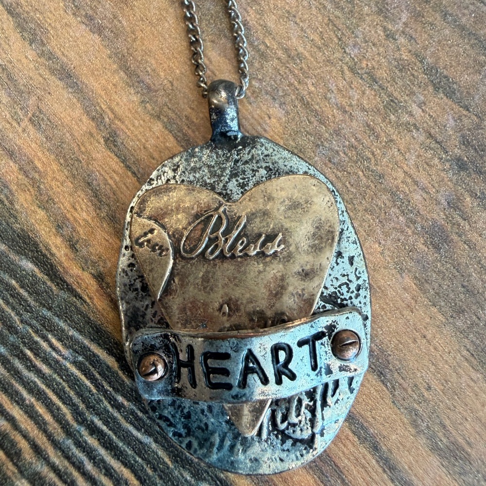 ⭐️ Free W/Purchase - Silver Pendant Necklace with Chain - Picture 2 of 2